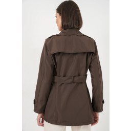 ترنشكوت نسائي قصير بحزام 5982 - بني Women's Short Belted Trench Coat 5982 - Brown