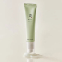 سيروم لتفتيح البشرة بالسنتيلا وفيتامين سي Light On Serum Centella + Vita C