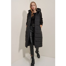 5140 سترة طويلة منفوخة بغطاء رأس - أسود 5140 Hooded Long Puffer Vest - Black