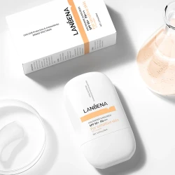 واقي شمس بالنياسيناميد SPF 50+ لتفتيح وحماية البشرة Niacinamide Sunscreen SPF 50+ PA+++