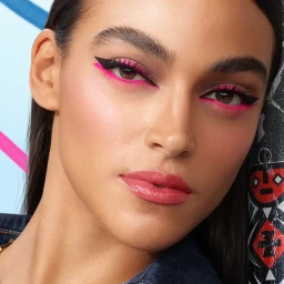 قلم آيلاينر ملون Street Heart Chroma Pop Graphic Eyeliner