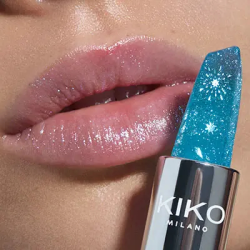 مرطب شفاه زيتي صلب Snow-Kissed Holiday Solid Lip Oil