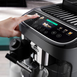 جهاز تحضير الاسبريسو Magnifica Evo Next Coffee Makers