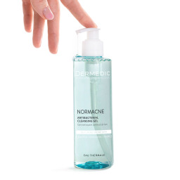 غسول جل للوجه مضاد للبكتيريا 200 مل Normacne Antibacterial Facial Cleansing Gel 200 ml