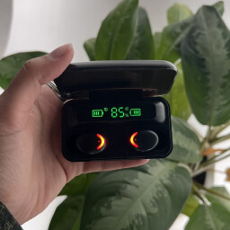 سماعات لاسلكية مع باور بانك Wireless Earbuds with Digital Display & Power Bank Charging Case