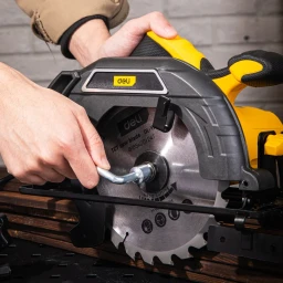 منشار دائري كهربائي 1300 واط بقرص 185 مم Electric Circular Saw 1300W 185mm