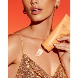 لوشن الجسم شاين برايت Shine Bright Body Lotion