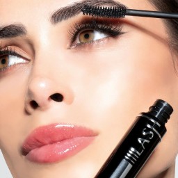 ماسكارا Lash Affair لتجعيد وتكثيف الرموش LASH AFFAIR CURLING & CARING