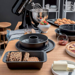 قالب كيك Tognana بقاعدتين فاخر Tognana cake mold with two luxurious bases