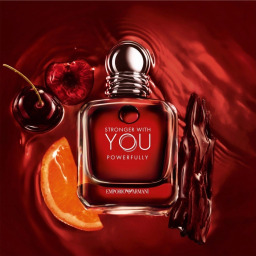 عطر أرماني سترونغر ويذ يو باورفولي للرجال 100 مل Armani Stronger With You Powerfully Eau de Parfum Men's Perfume 100ml