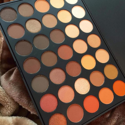 باليت ايشادو 35 لون 35 Color Nature Glow Eyeshadow Palette