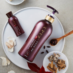 شامبو بزيوت الأعشاب لتقوية الشعر من سايانغ الكورية Herbal Shampoo for Hair Strengthening