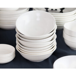 سيت طعام 74 قطعة فرفوري 74-Piece Ceramic Dinner Set