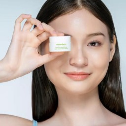 كريم محيط العين بالأفوكادو مضاد للتجاعيد ومرطب ومضيء 15 مل Avocado Anti-Wrinkle Moisturizing Brightening Eye Cream 15ml