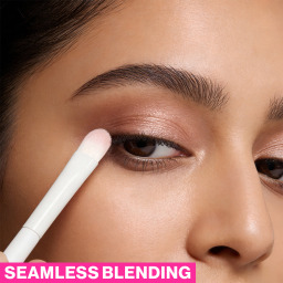 فرشاة ظلال عيون كبيرة من ويت إن وايلد Wet n Wild Makeup Brush Eyeshadow Large