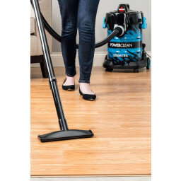 بيسيل باوركلين – مكنسة برميل – 21 لتر – 2000 واط – جاف ورطب – موديل 2027E – أزرق Bissell PowerClean Drum Vacuum Cleaner – 21L – 2000W – Wet & Dry – Model 2027E – Blue