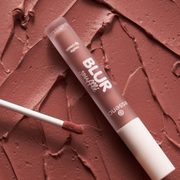 أحمر شفاه كريمي مات سوفليه BLUR Soufflé Matte Lip Cream