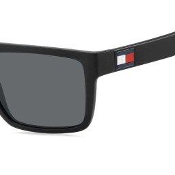 تومي هيلفيكر TOMMY HIFIGER