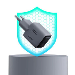 اوكي شاحن حائط كوميت بقوة 30 واط بتقنية الشحن السريعGaN Aukey Comet 30W PD Wall Charger with GaN Technology