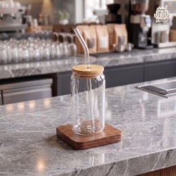 كوب زجاجي شفاف للقهوة الباردة بغطاء خيزران وماصة زجاجية Bamboo Lid Can-Style Glass Cup for Iced Coffee with Glass Straw