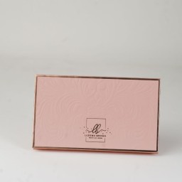 باليت ايشادو 18 لوناً 18 Colors Eyeshadow Palette