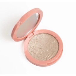 إضاءة وجه مضغوطة Silky Touch Highlighter