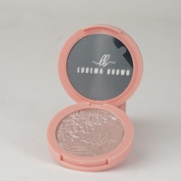 إضاءة وجه مضغوطة Silky Touch Highlighter