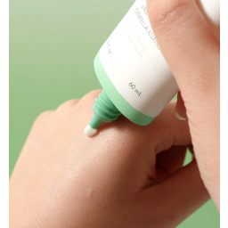 لوشن واقي شمس يومي سينتيلا SPF50+ Wonder Releaf Centella Daily Sun Lotion SPF50+