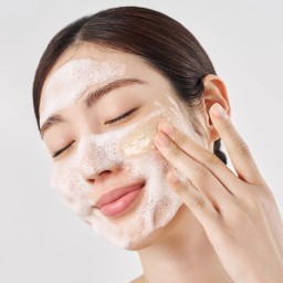 غسول رغوي بالشوفان مقشر لطيف 150 مل Oat-in Gentle Exfoliating Foaming Facial Cleanser 150ml