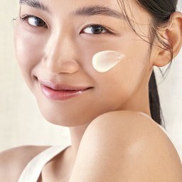 لوشن واقي شمس يومي سينتيلا SPF50+ Wonder Releaf Centella Daily Sun Lotion SPF50+