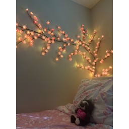 شجرة الورد المضيئة Luminous rose tree