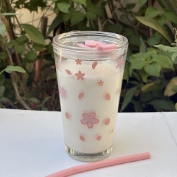 كوب مع قصبة Cup with straw