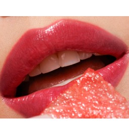 زيت شفاه بوبا Pleasure ستيك مرطب Pleasure Lip Oil Stylo