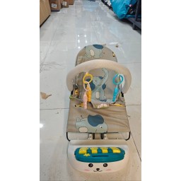 كرسي هزاز للأطفال Baby Bouncer Chair