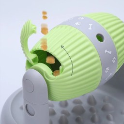 ماكلية و العاب للكلاب Dog Toy and Food Container Rollers