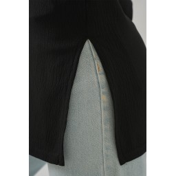 تيشيرت محبوك بفتحة جانبية - أسود Knitted T-Shirt with Side Slit - Black