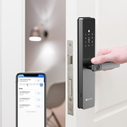 إيزفيز CS-DL05 – قفل باب ذكي ببصمة الإصبع EZVIZ CS-DL05 Smart Fingerprint Door Lock