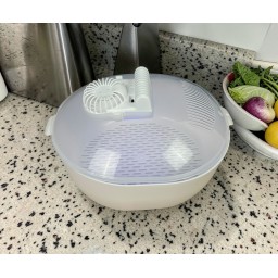 جهاز اذابة اللحوم والاطعمة المجمدة بسرعة قصوى مع اشعة ضوء UVC معقمة A device for defrosting meat and frozen foods at maximum speed with UVC sterilizing light.