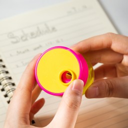 مقطة مزدوجة ديلي School Pencil Sharpener