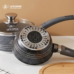 كسرولة ١٦ سم (قدر صلصة) بغطاء زجاجي، طلاء متعدد الطبقات مانع للالتصاق Sauce Cookware with Glass Cover - 16 cm