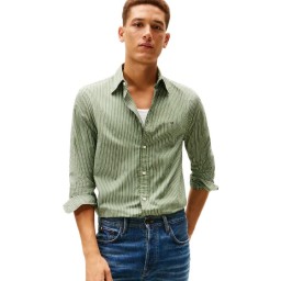قميص مخطط بقماش البوبلين وقصة منتظمة Core Hairline Poplin Regular Fit Shirt