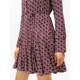فستان ميني قصير بأكمام طويلة Short Mini Dress With Long Sleeves