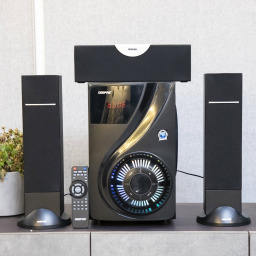 مكبر صوت جيباس GMS8522 بلوتوث 40000 واط Geepas GMS8522 40000W Bluetooth Speaker
