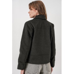 جاكيت نسائي قصير من الكاشيه 0725 - أنثراسيت Women's Short Cachet Jacket 0725 - Anthracite