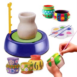 مجموعة ورشة صُنّاع الفخار الفنية التفاعلية للأطفال مع عجلة الدوران والطين والألوان Imaginative Arts Pottery Workshop Wheel Kit for Kids with Clay & Paint Set