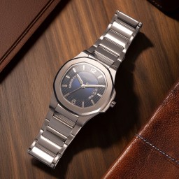 ساعة رجاليه من بيير كاردان الفرنسيه pierre cardin watch