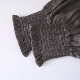 زوج معاصم حرير Silk wristbands