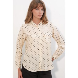قميص نسائي واسع فضفاض (أوفرسايز) منقط مع جيب Women Oversized Polka Dot Shirt with Pocket