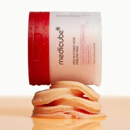 ميديكيوب وسادات تقشير حمض السكسينيك - 155 غرام Medicube Red Succinic Acid Peeling Pad - 155g