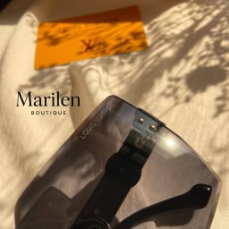 نظارات شمسية نسائية Sunglasses